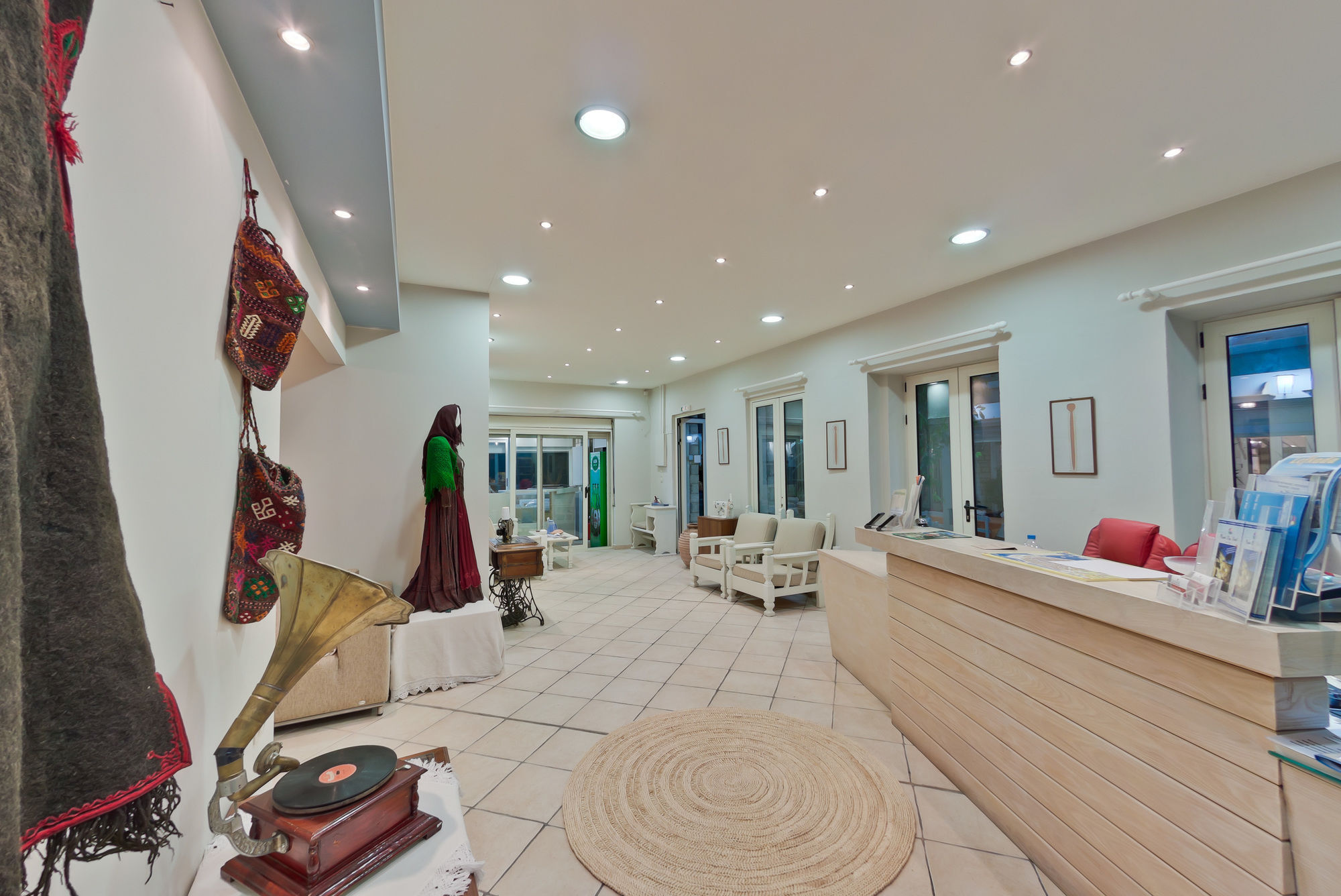 Rouda Bay Beach Hotel Mikros Gialos Zewnętrze zdjęcie
